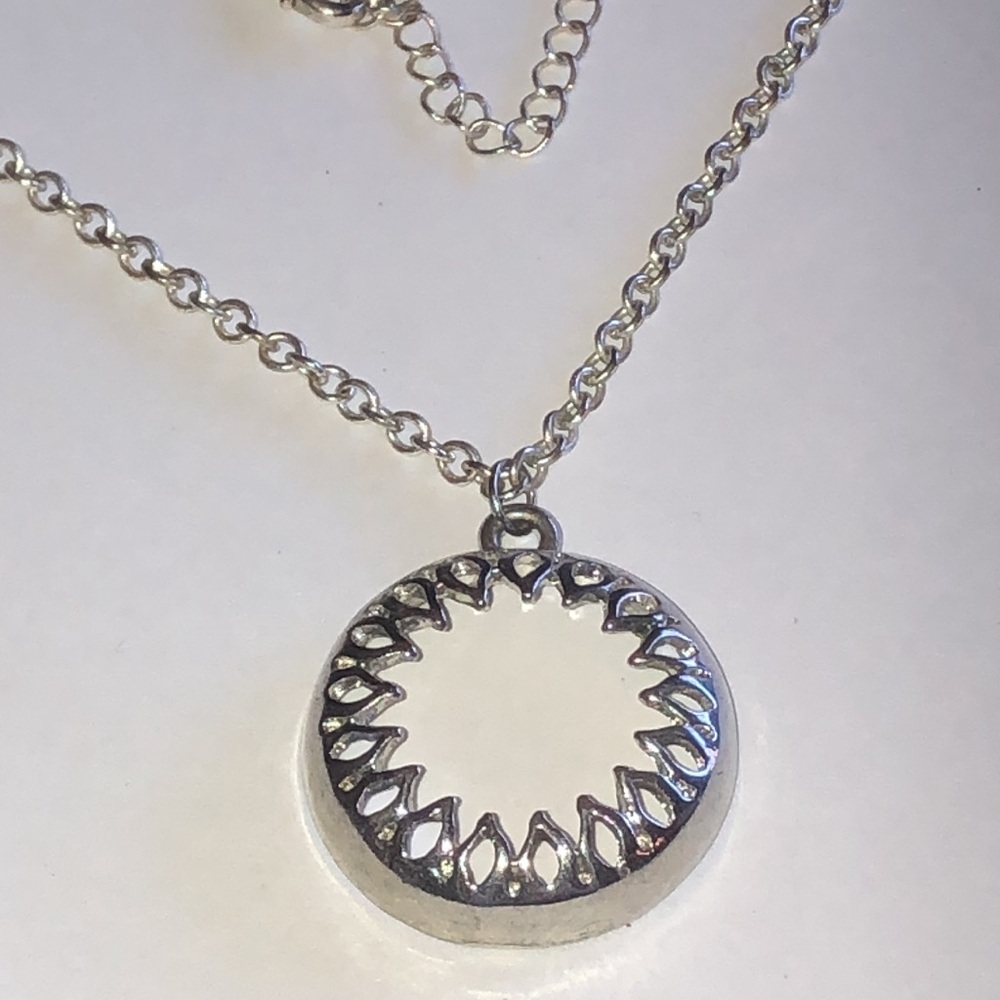 Elegant Silver Tone Boho Pendant Necklace